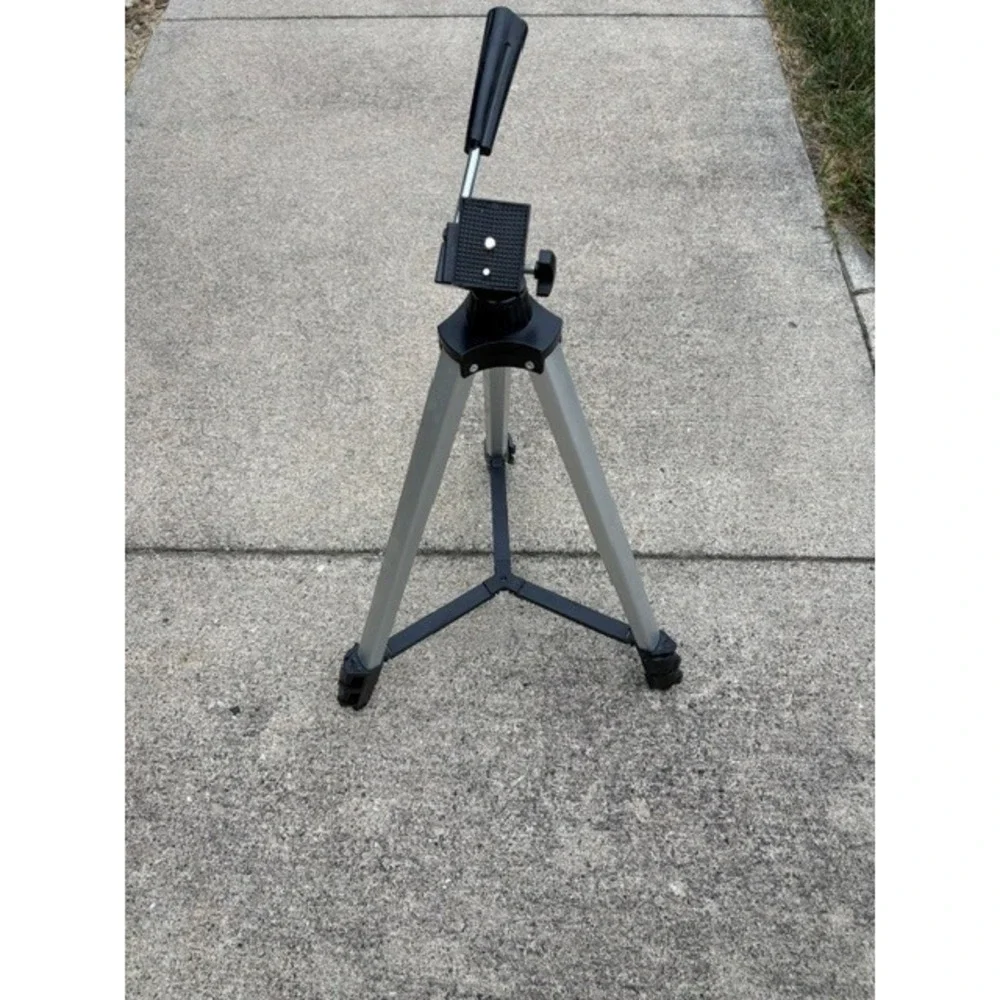 Aluminum Camera/Camcorder Tripod